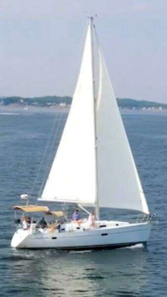 2000 Beneteau 361