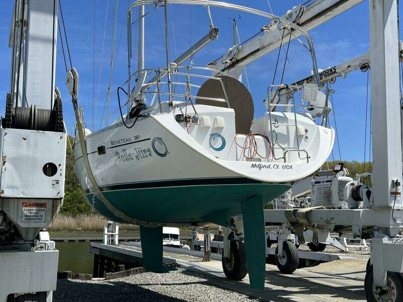 2000 Beneteau 361