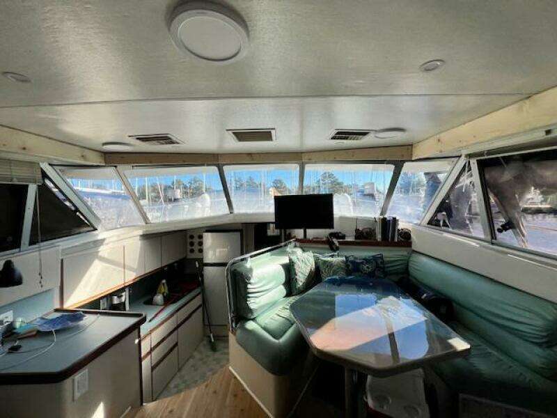 1989 Trojan 12M Motor Yacht