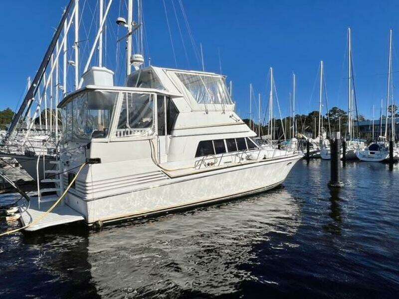 1989 Trojan 12M Motor Yacht