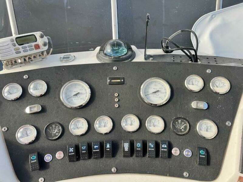 1989 Trojan 12M Motor Yacht