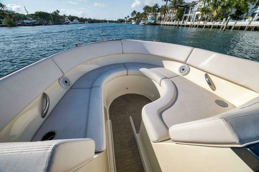 Chris-Craft 34 - 2LW - Forward Seating