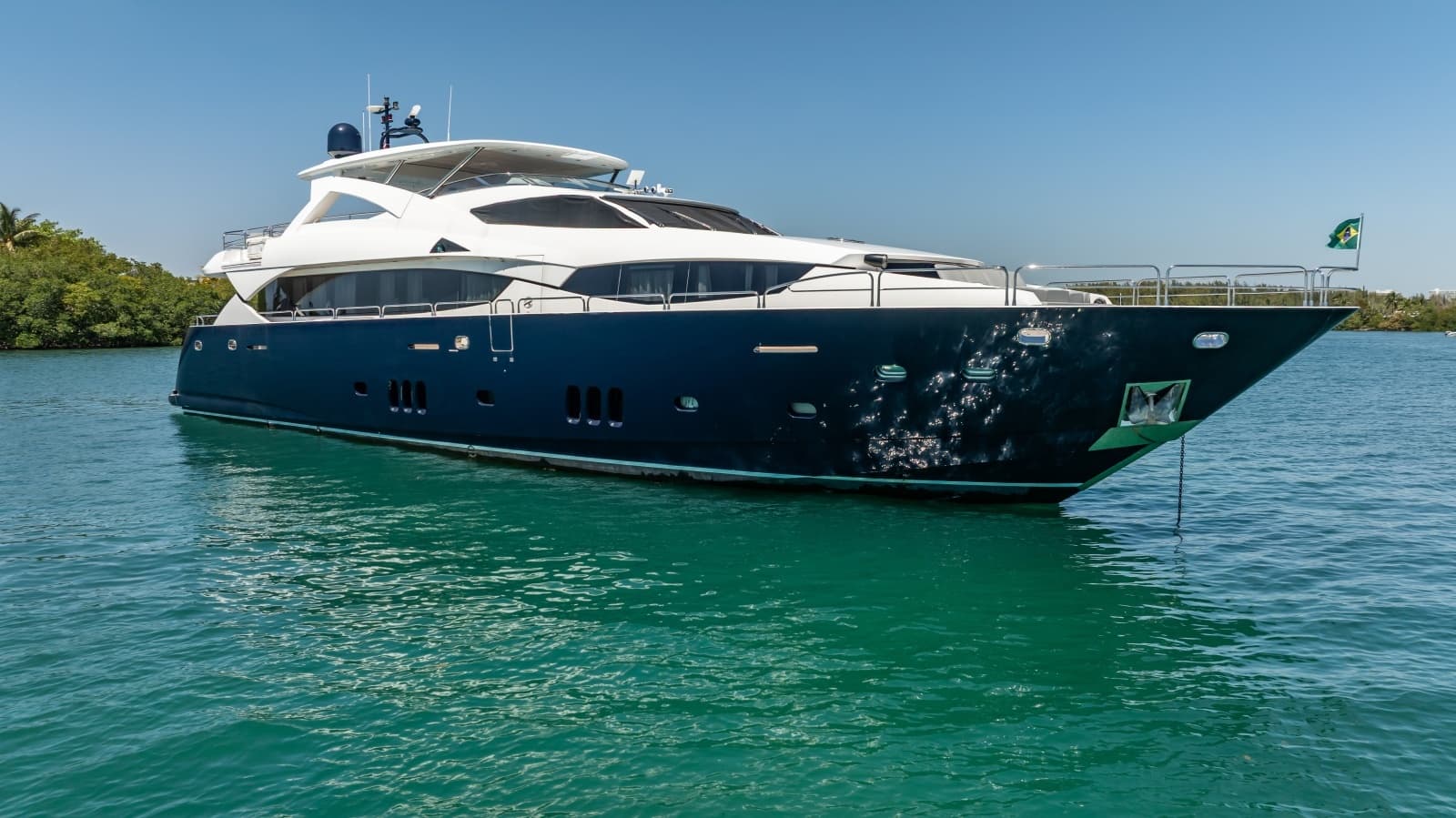 2010 Sunseeker 34 Metre Yacht