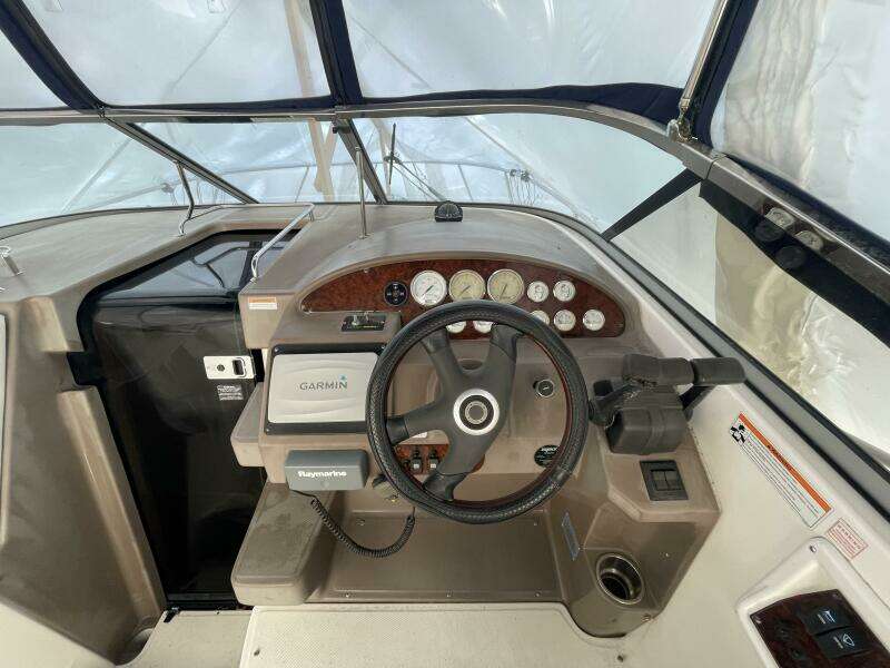 2006 Regal 2860 Window Express