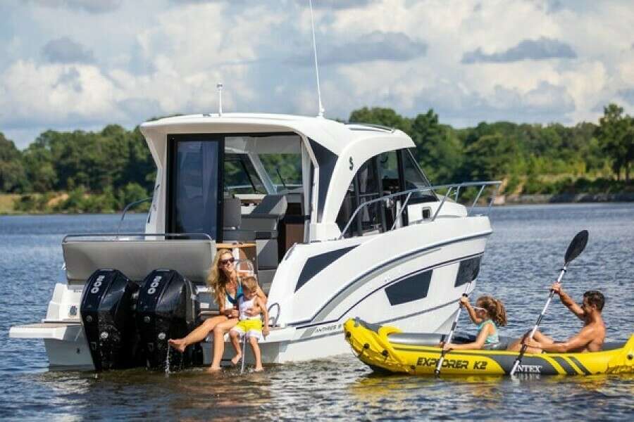 2026 Beneteau Antares 9