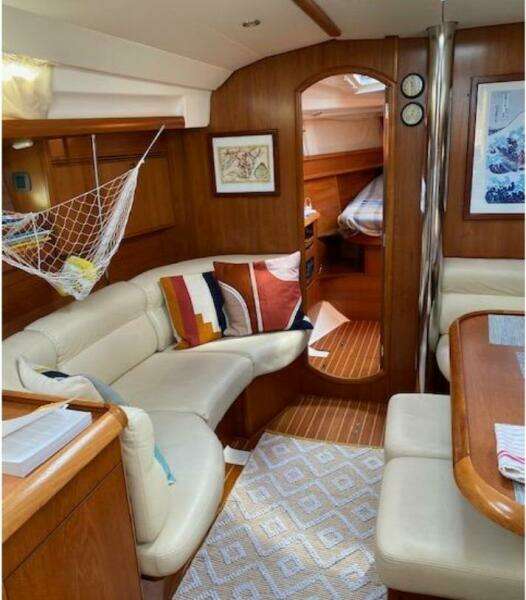 2006 Jeanneau 45