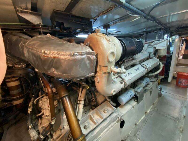 1988 Burger 80 Motor Yacht