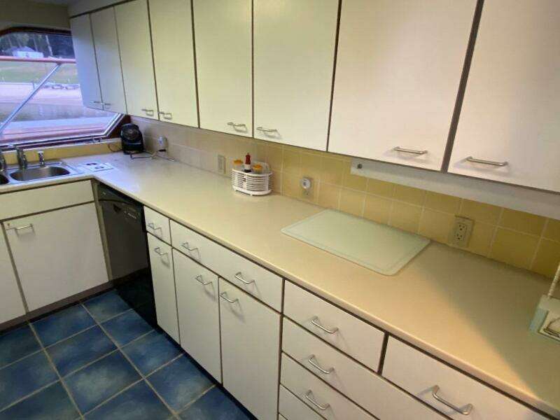 1988 Burger 80 Motor Yacht