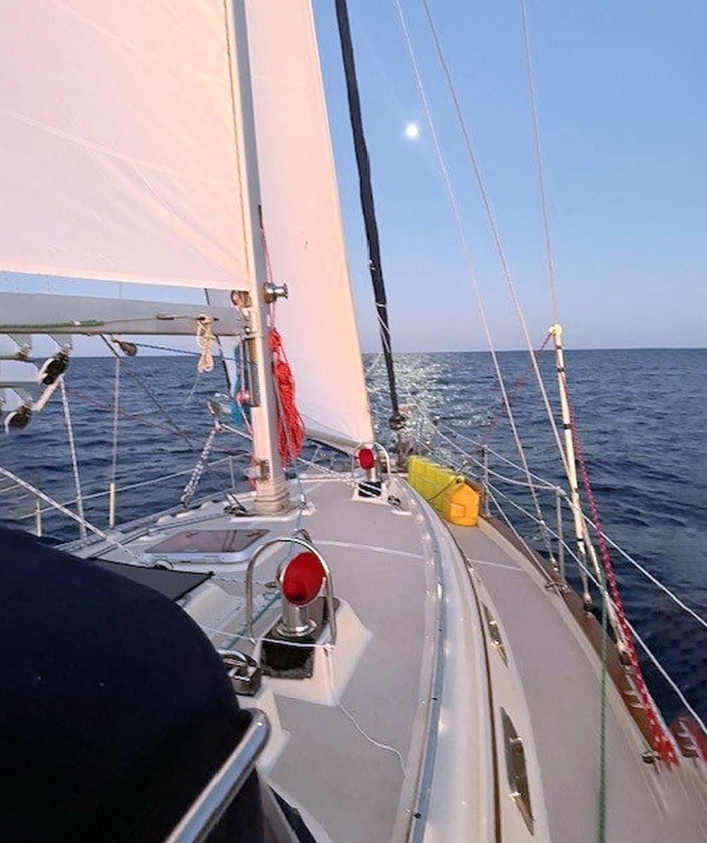 2005 Island Packet 370