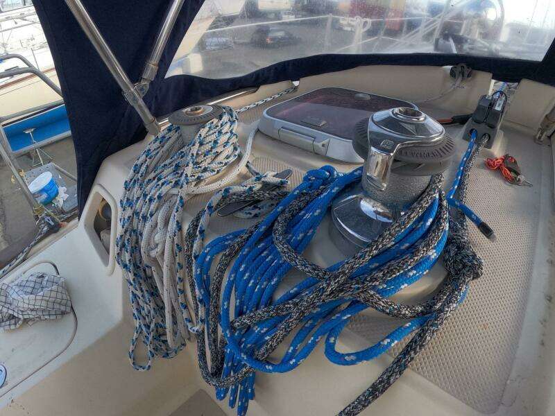 2005 Island Packet 370