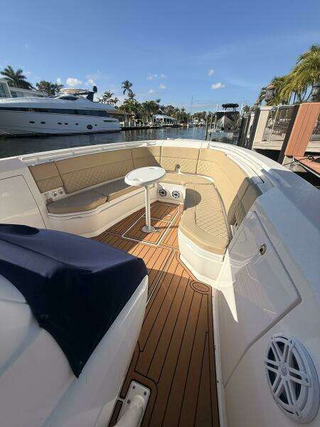 2019 Intrepid 345 Nomad FE