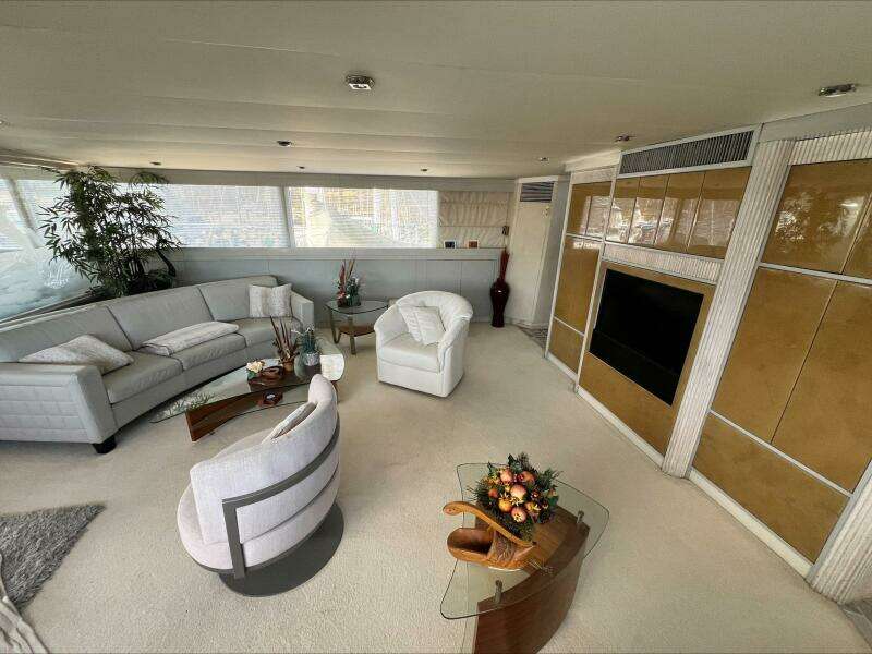 1984 Broward Raised Pilothouse