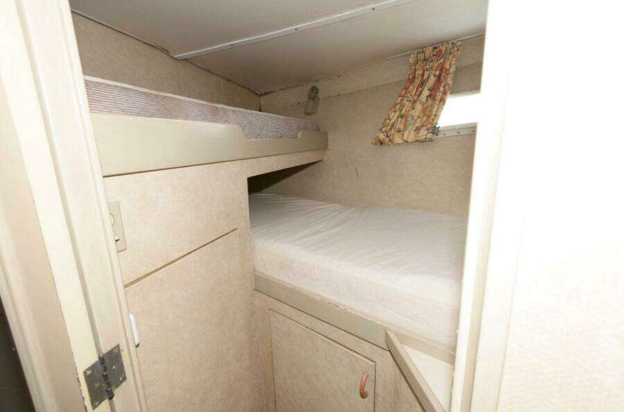 1984 Broward Raised Pilothouse