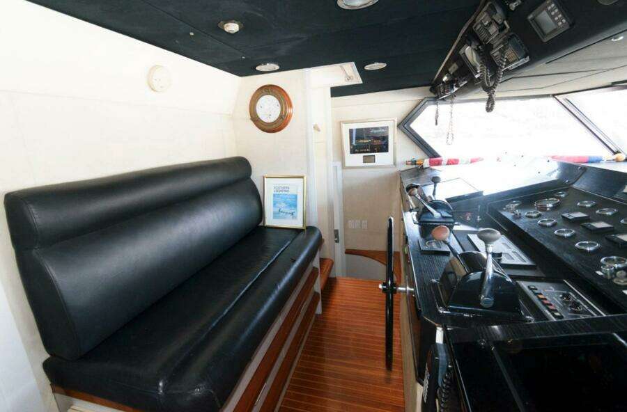 1984 Broward Raised Pilothouse