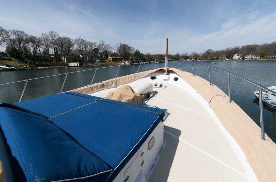 1984 Broward Raised Pilothouse