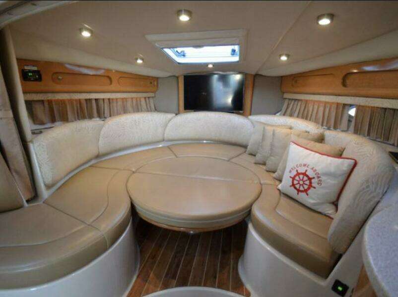 2006 Chaparral 330 signature