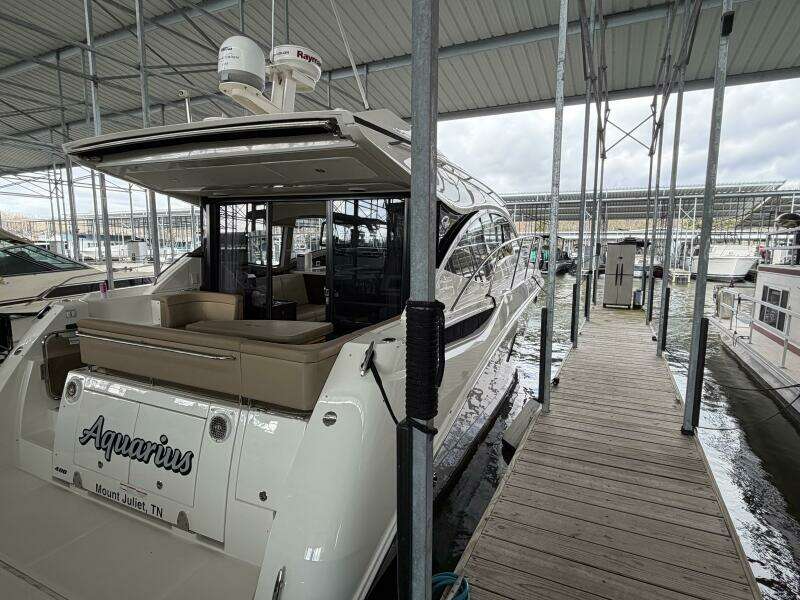 2017 Sea Ray 400 Sundancer