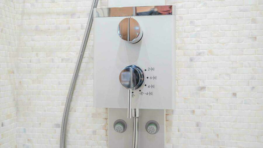 2016 Sunseeker 75 Yacht