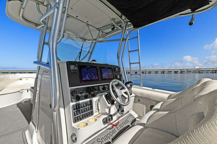 2004 Hydra-Sports Vector 3300 CC