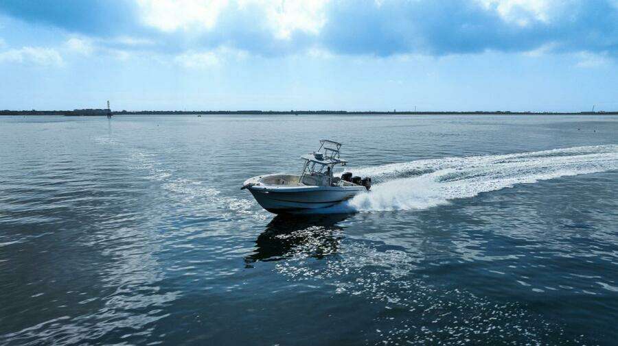 2004 Hydra-Sports Vector 3300 CC