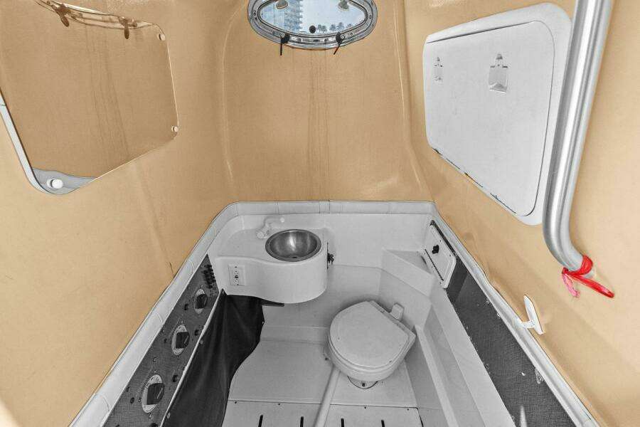 2004 Hydra-Sports Vector 3300 CC