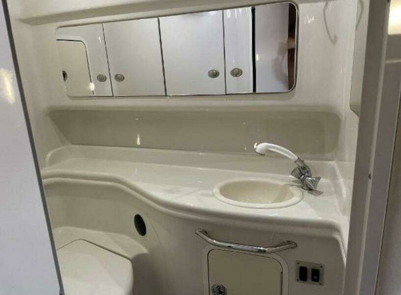 2006 Sea Ray 320 Sundancer