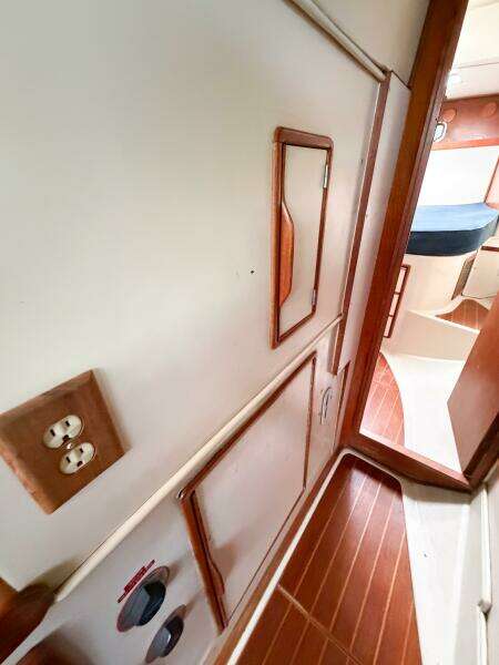 1989 Irwin 43 Mark III