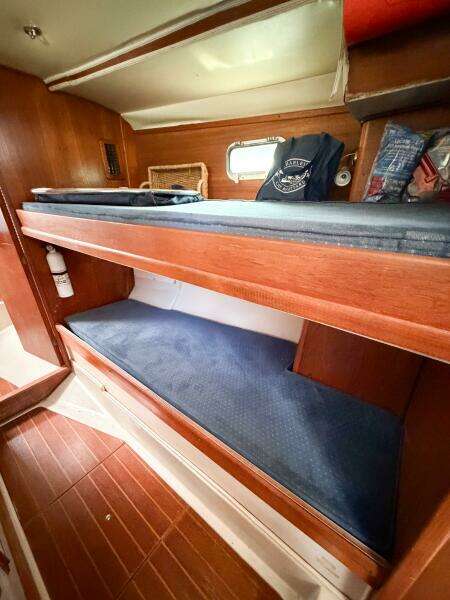 1989 Irwin 43 Mark III