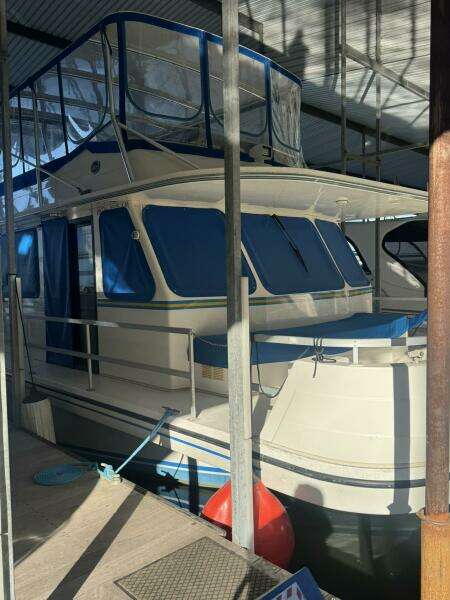 2006 Gibson 5500 Series