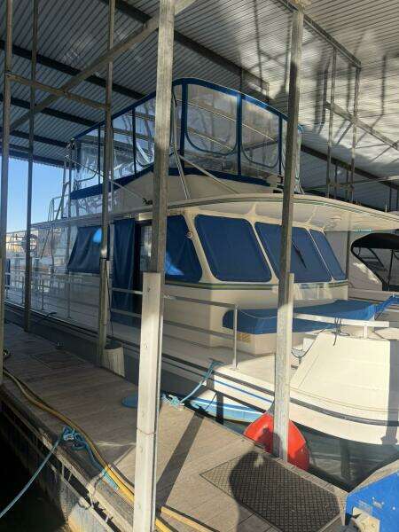 2006 Gibson 5500 Series