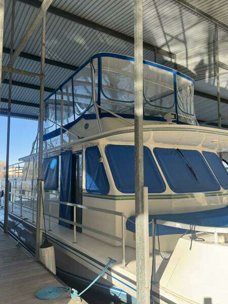 2006 Gibson 5500 Series