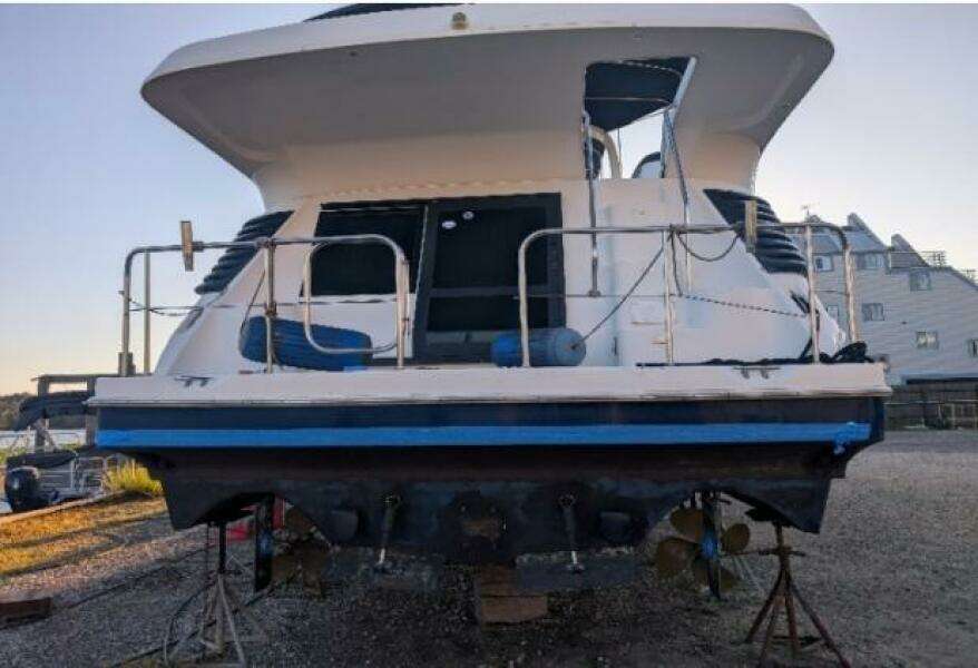 2007 Bluewater 5200