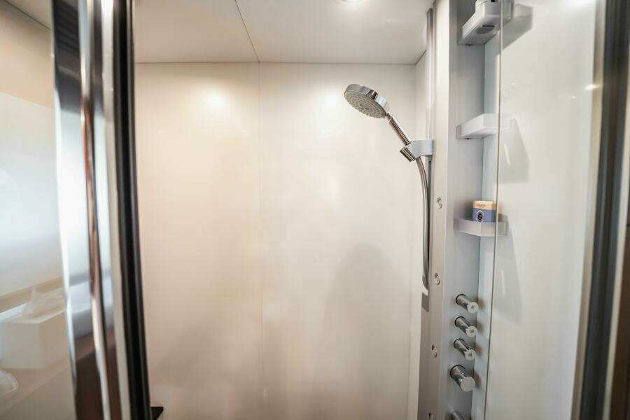 2011 Sunseeker 34 Metre Yacht