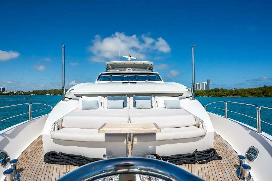 2011 Sunseeker 34 Metre Yacht