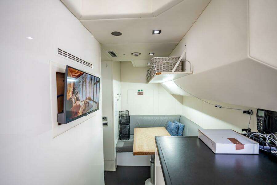 2011 Sunseeker 34 Metre Yacht