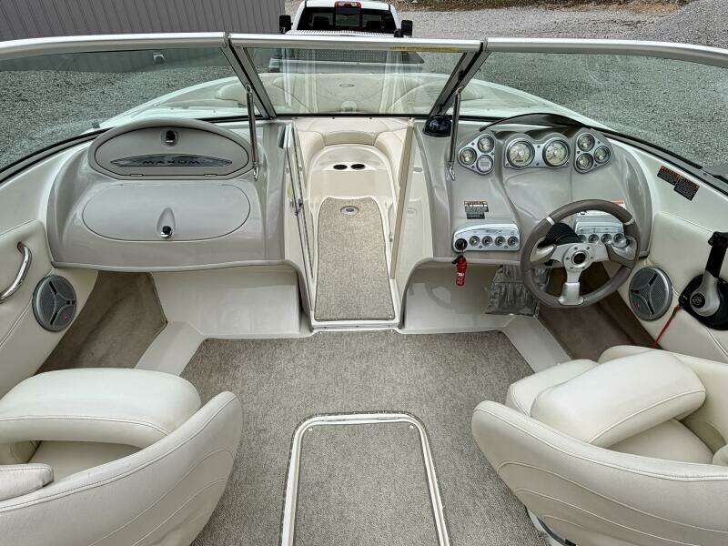2007 Maxum 2200 SR3