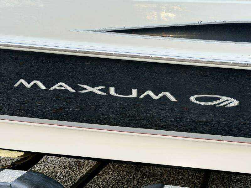 2007 Maxum 2200 SR3