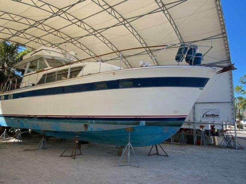 1972 Chris-Craft Flushdeck