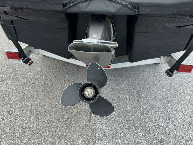 2023 Chaparral 21 SSi Ski & Fish