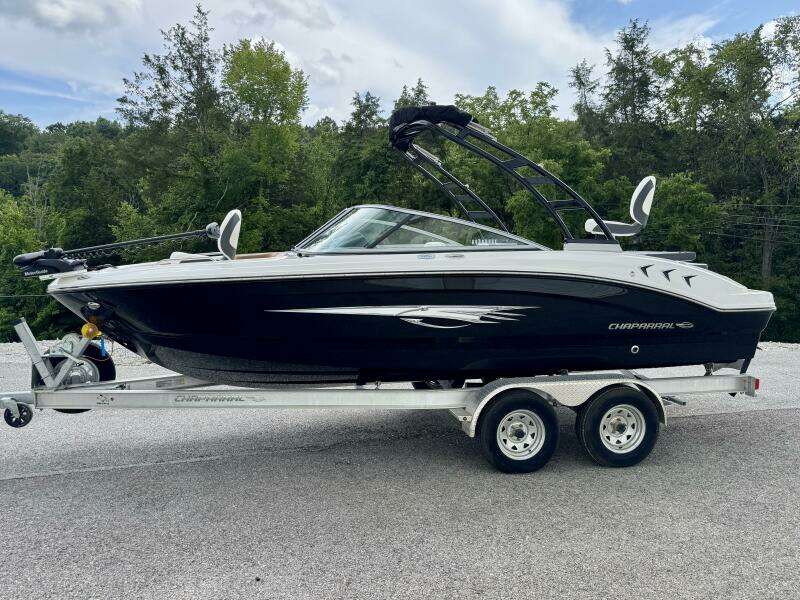 2023 Chaparral 21 SSi Ski & Fish