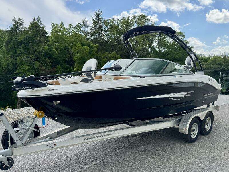 2023 Chaparral 21 SSi Ski & Fish
