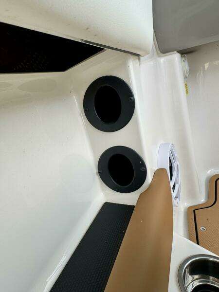 2023 Chaparral 21 SSi Ski & Fish