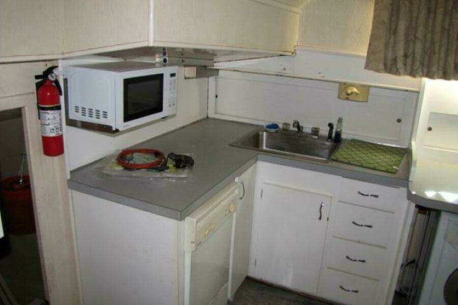 1973 Chris-Craft 55 Commander