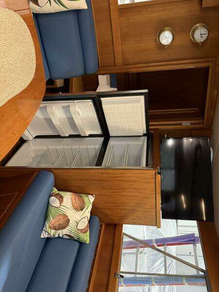 1991 Grand Banks 42 Classic