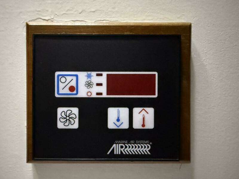 1991 Grand Banks 42 Classic