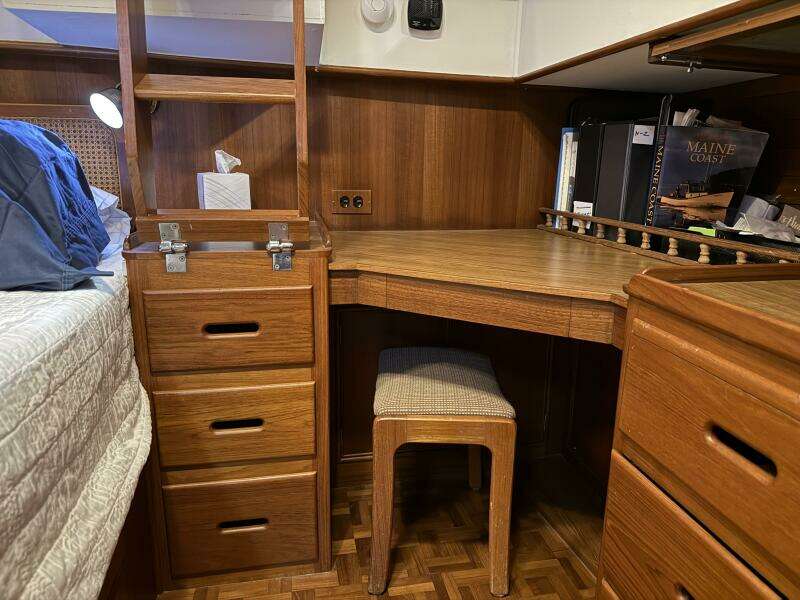 1991 Grand Banks 42 Classic