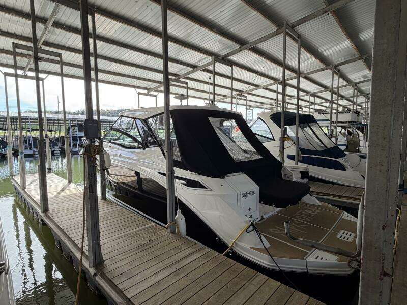 2023 Sea Ray Sundancer 320