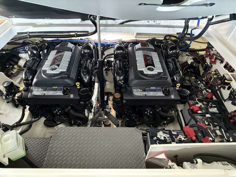 2023 Sea Ray Sundancer 320