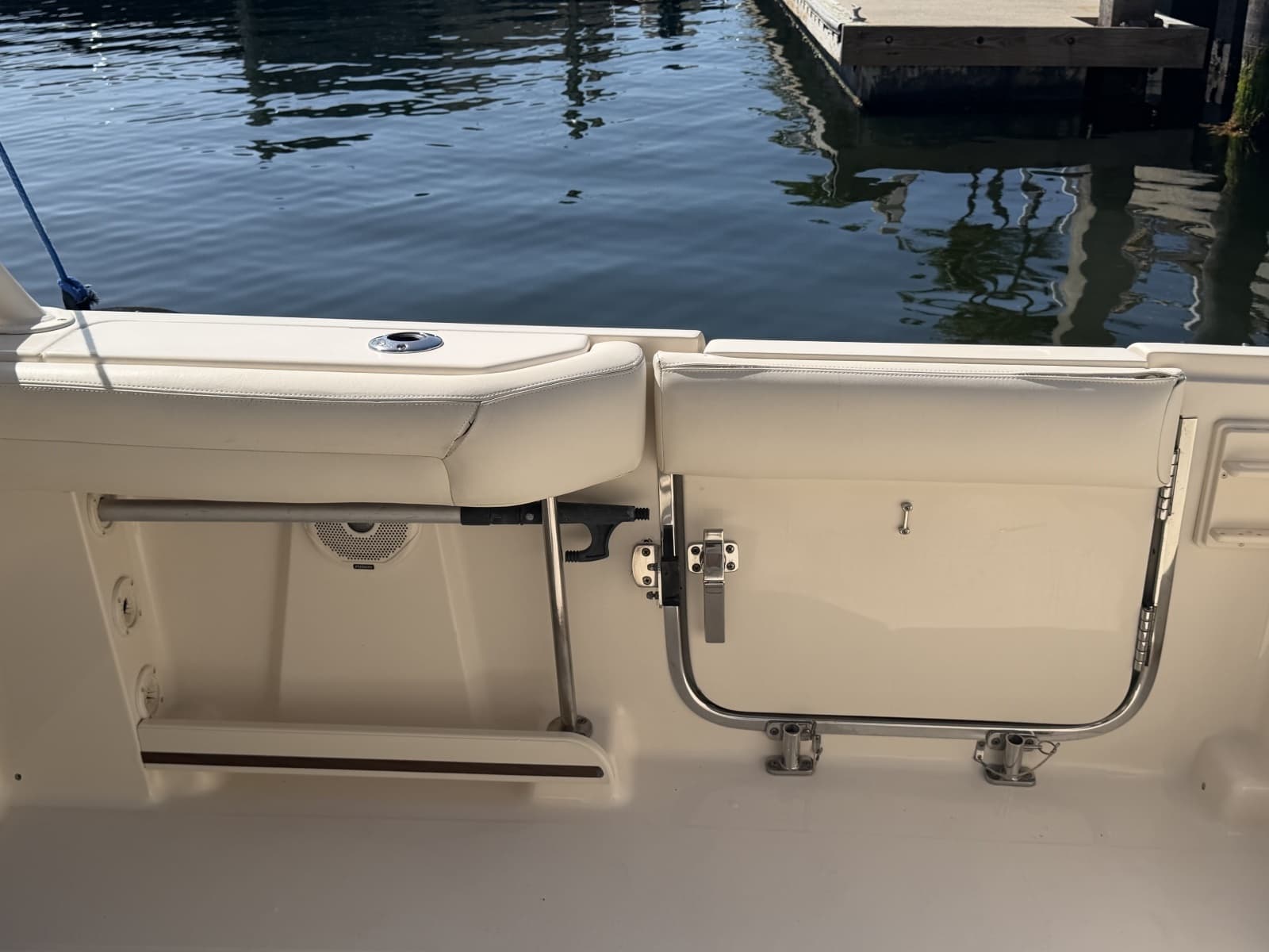 2018 Grady-White Freedom 335