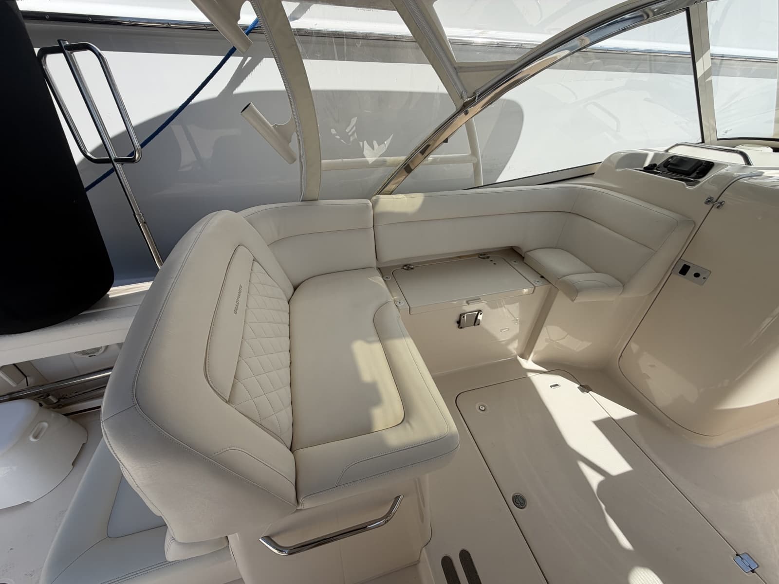 2018 Grady-White Freedom 335